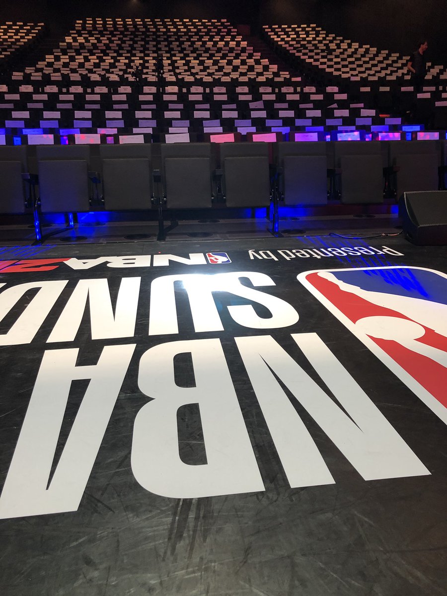 nbermond6's tweet photo. Soirée NBA Sundays x @TrashTalk_fr x @beinsports_FR on est prêt! https://t.co/W7lgmFhRMO