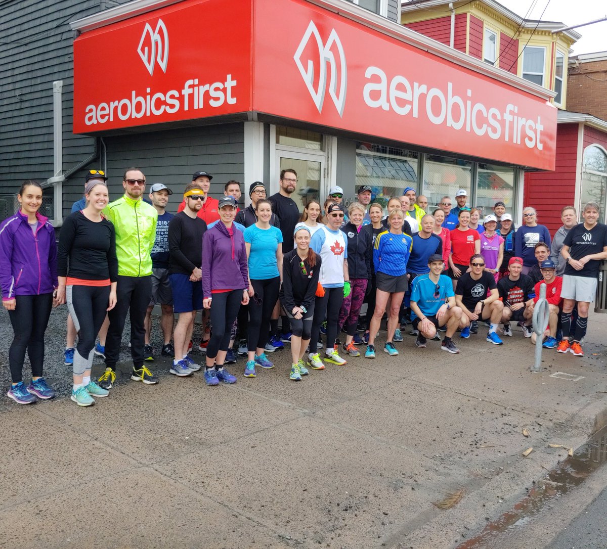 AerobicsFirst's tweet image. Awesome day for a #SundayRunday!

Thank you to @SauconyCanada for hosting us and providing some great prizes and swag, along with supporting our #FitItForward efforts from the start!

Keep an eye out for our #MyRunShop profile on @CanadianRunning