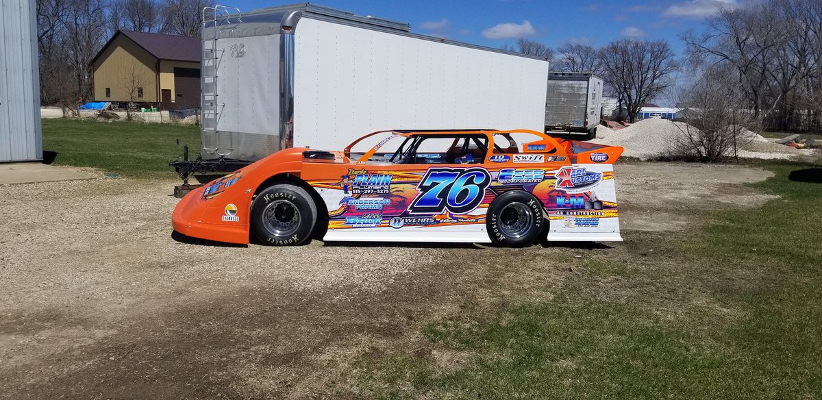 HahneRacing76's tweet image. 2019 ride all shined up and ready to roll! Thanks to everyone involved, cant do it without help and support! Plan to be in @mtownspeedway friday! Let&apos;s go racing!🏁🤙#swiftsprings #wehrsmachine #karlkustoms #asylumsigns #penskeshocks