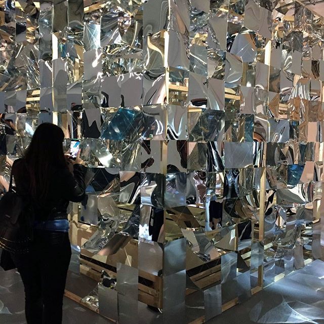 MOCO @ #MilanDesignWeek2019: Particles Behave installation by University of Tokyo Department of Architecture.

#design #mirror #particlesbehave #superstudio #abledesignaward #MDW19 #salonedelmobile2019 bit.ly/2UyvP8l