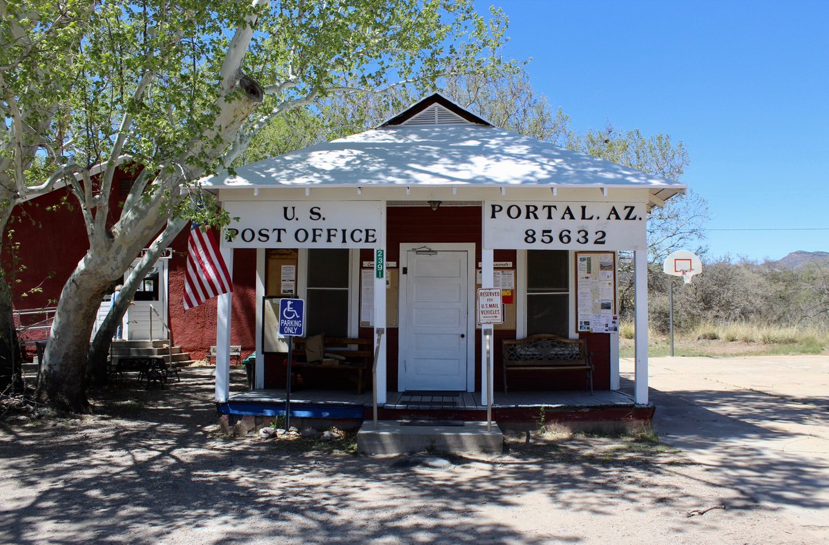 onroadaz's tweet image. Portal in far southeastern Arizona is at the doorstep of Cave Creek Canyon and the backside of Chiricahua National Monument. There's a lot of pretty country to explore out here. #amazingaz