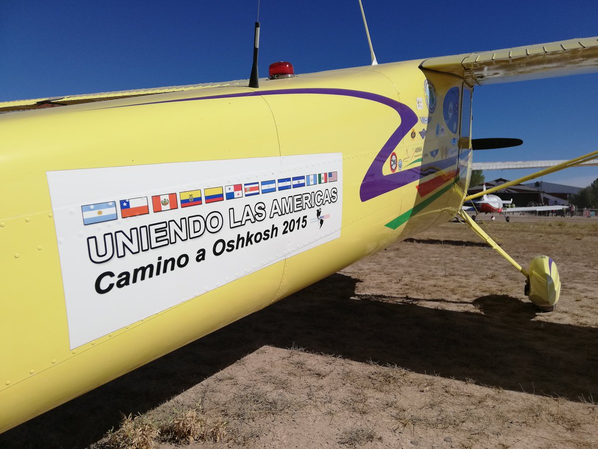 HANGARX's tweet photo. El histórico @Cessna 140 de Samy Volpin, con el que voló entre #Argentina y #EstadosUnidos, también se sumó al #ShowAereoAllen #AllenVuela2019 https://t.co/ZxTA5La9l8