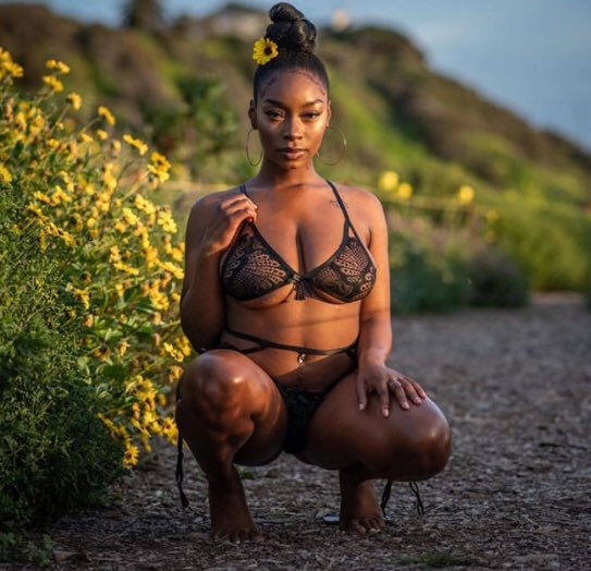 GoHardPromoCorp's tweet photo. Give us this day 🌞, our daily bread🍞 
The Divine @RichgurlTira 💓 Make sure to visit to our website for submissions &amp; follow this Goddess 👑
https://t.co/AebPY6IzZH https://t.co/kq9FNIxmJw