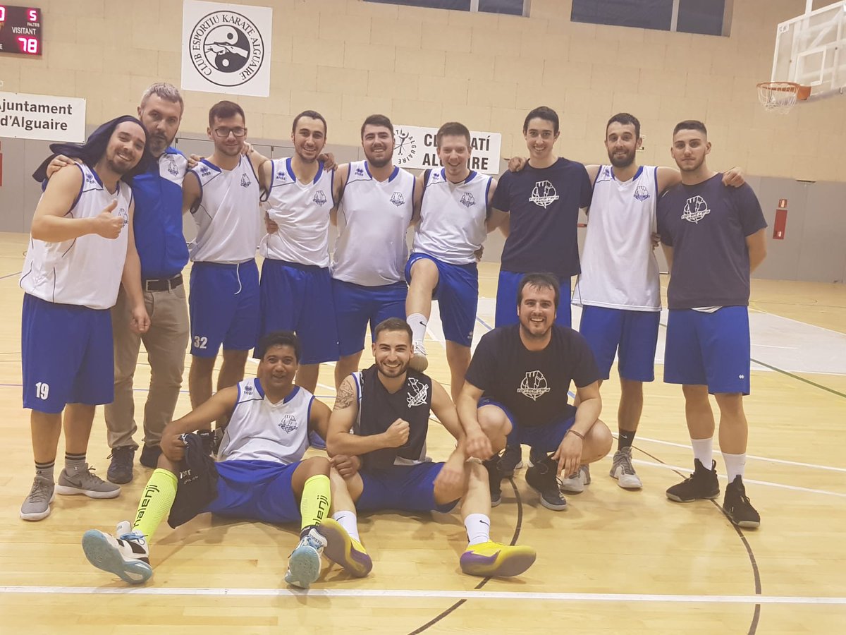 AlexLeyvaLpez's tweet photo. Gran victoria de la banda del patio contra los 2dos de la liga que nos da el acceso a jugar los playoff!!! #SrMasc #CBTorrefarrera #Playoffestamosaqui https://t.co/KytsxwfHQ1