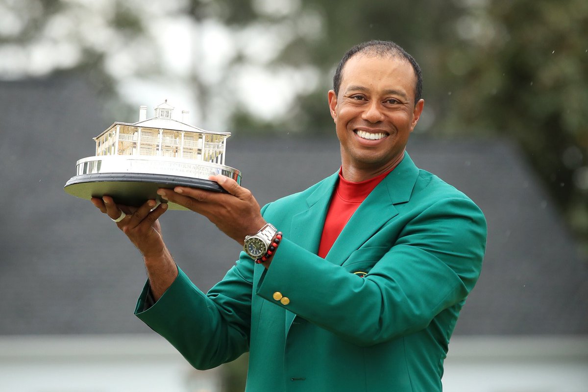 Unbelievable!! Gracias por tanto <a href="/TigerWoods/">Tiger Woods</a> ! Enorme alegría!! #HeIsBack #GreenJacket #15Majors <a href="/TheMasters/">The Masters</a>