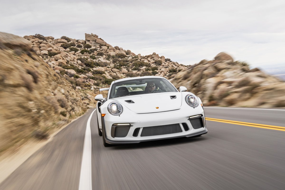 CARandDRIVER's tweet image. The 2019 @Porsche 911 GT3 RS is a rabid yet tamable performance machine: crdrv.co/9YowJPe
