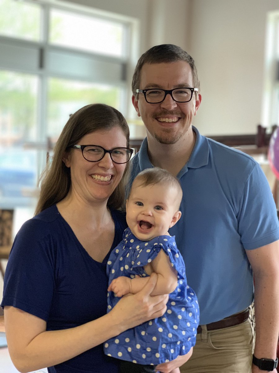 ransvoice's tweet photo. Family portrait! #HappyBirthdayJackieJackie #WinterIsHere #TheRans https://t.co/RpDqL0YZwY