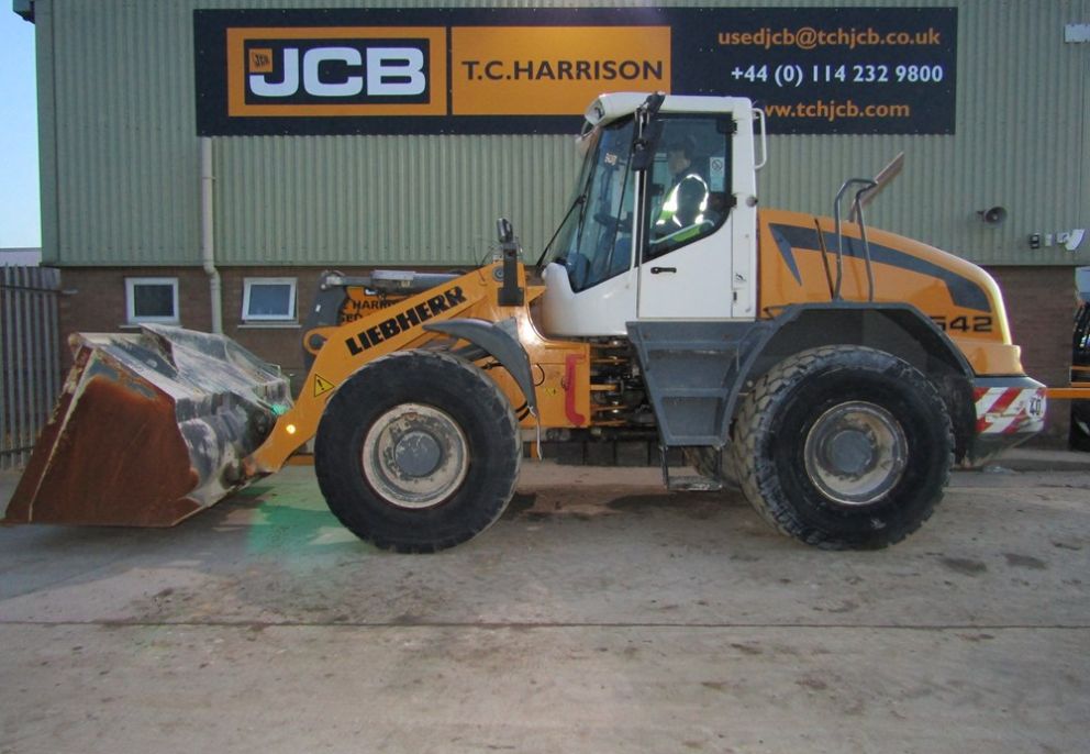 TCHarrisonJCB's tweet photo. Available now on the #UsedMachineAuction!
🚜 2016 #LIEBHERR #L542 LOADING SHOVEL
🚜 2003 #JCB #3CX #SITEMASTER
🚜 2010 JCB 3CX #CONTRACTOR
Register & bid >>> https://t.co/YFTkUse9Ff
#JCBMachines #MachineAuction #JCBAuction #UsedJCB https://t.co/FeR8DCqcwh