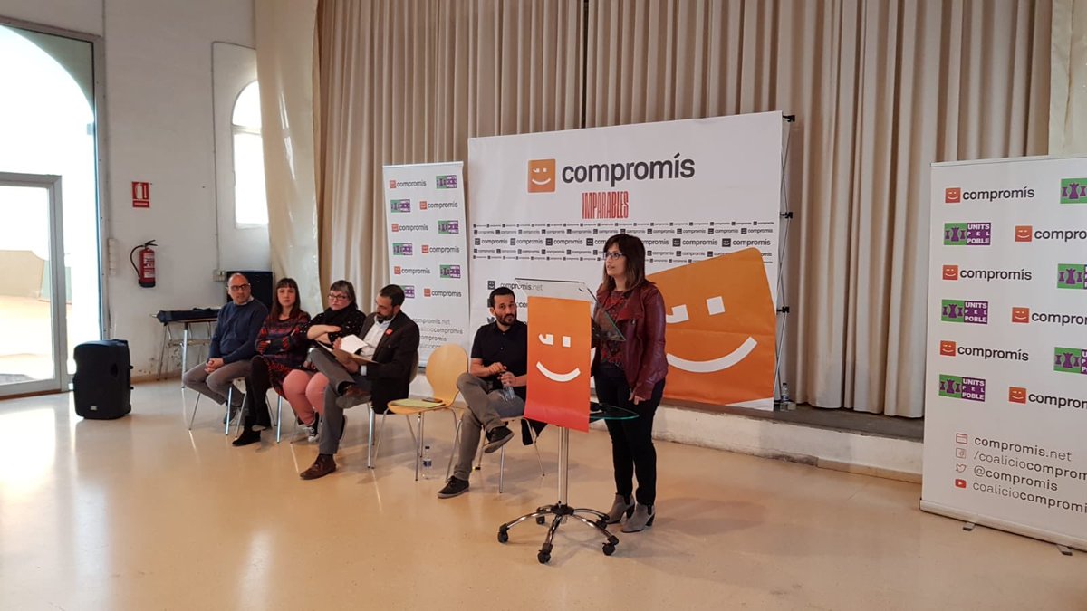 Unitspelpoble's tweet photo. Presentació de la llista d’Units pel poble a Cabanes. Una llista confeccionada amb la nostra millor il•lusió i ganes de treballar pel nostre poble. Gràcies per acompanyar-nos en... https://t.co/7WOFEYSxAo… https://t.co/h4xK2HkISM