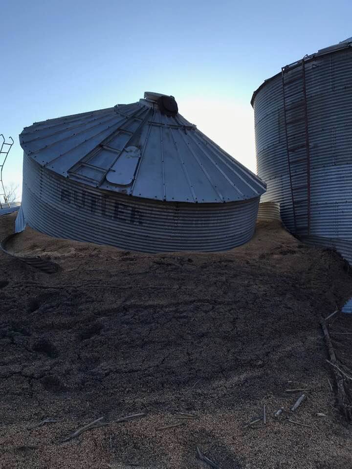 The after-effects of Missouri river flooding in Iowa. The devastation to farmers is unreal. #MissouriRiverFloods #agriculture