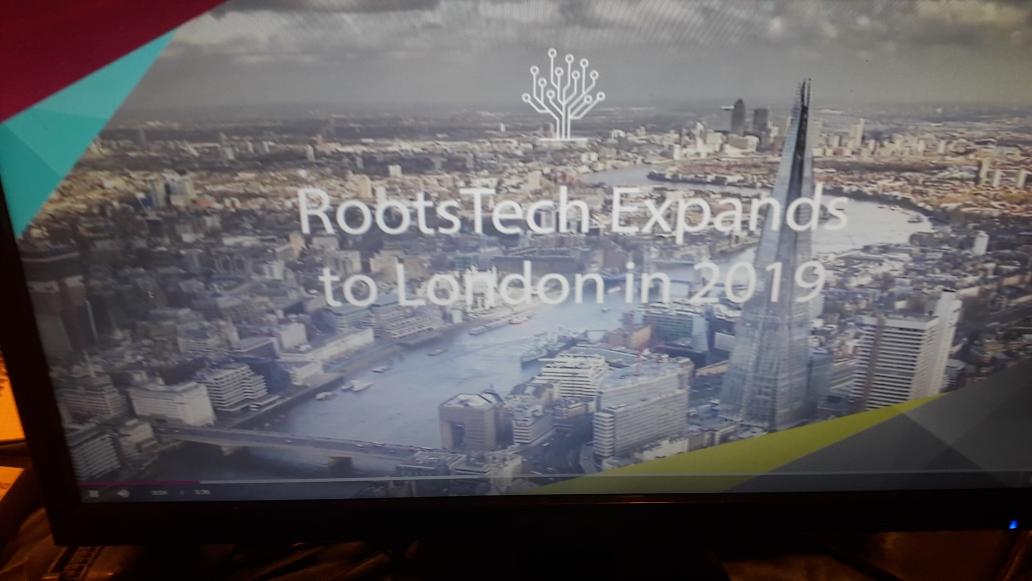 histfamilles's tweet photo. Guess what Im talking about! #RootsTech #RootsTech2019 #RootsTechLondon #Rootstech #genealogy https://t.co/QF3Z7c8rx2