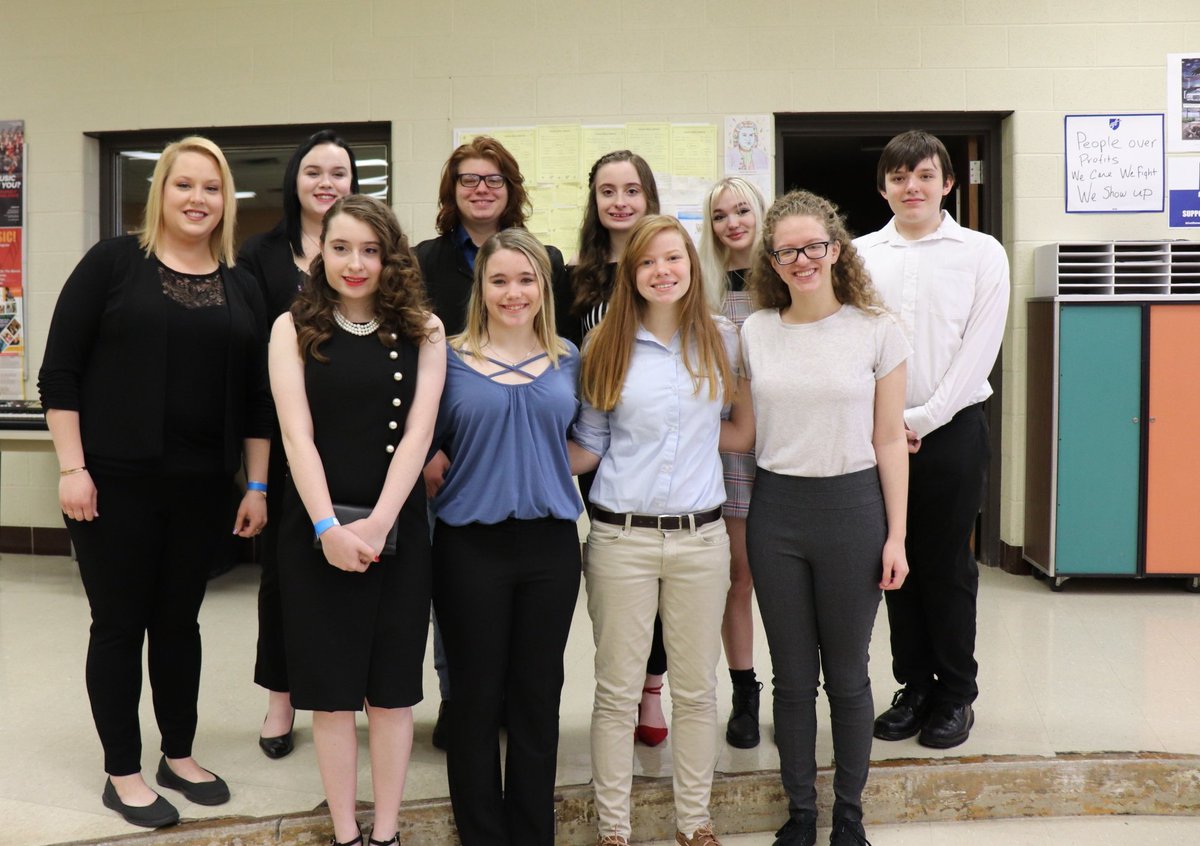 OFTunion's tweet photo. Courtney Gibson, @LordstownTeach member &amp; the Political History Club that she facilitates is excited to see history happen with @BernieSanders' visit to Lordstown. https://t.co/eQSR7s5UWO