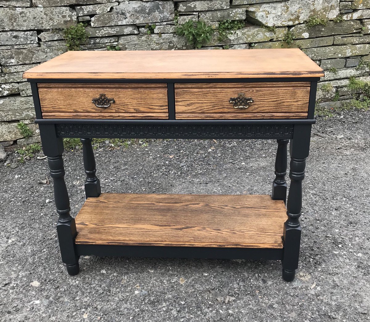 TisAnsum's tweet photo. Now available #halltable #farrowandballoffblack #upcycledfurniture #paintedfurniture #interiordesign #furnituremakeover https://t.co/Hl4G0M2She