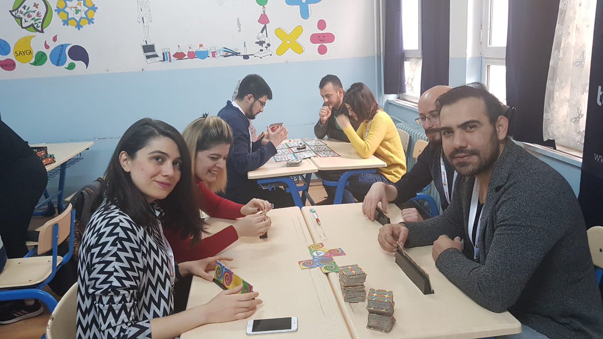 EsenlerAkif's tweet photo. Kıymetli Öğretmenlerimiz, Haftasonlarını, Kişisel Gelişimleri için Okulumzda Eğitim alarak değerlendirdiler.

https://t.co/R8JmhB7EWS

@EsenlerIlceMEM @bbaris_yildiz @ali_ozalan_ https://t.co/WPVj8hbNp6
