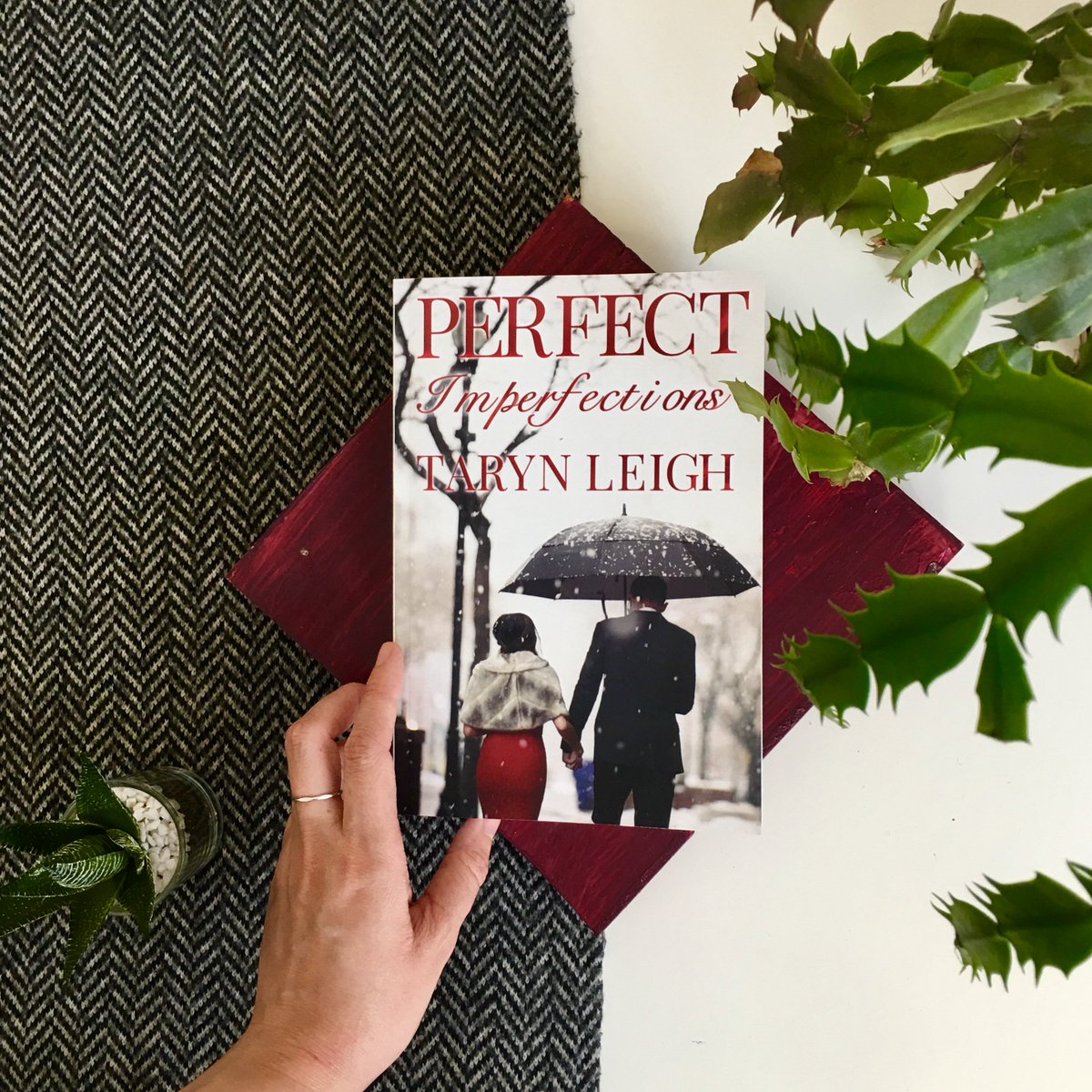 olympiapub's tweet photo. *INTERNATIONAL GIVAWAY* 

We are so excited about the new cover for Perfect Imperfections, we thought we would celebrate with a #giveaway! 🎈🙌 All you have to do is #like and #RT. A #Winner will be picked 17/04/2019! Good luck everyone! 🌹📚 #Romance #FreeBooks #BookGiveaway https://t.co/bcFMWnZPhV