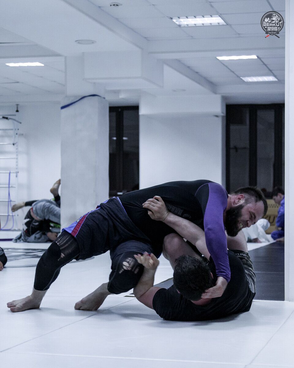 •𝐁𝐄𝐑𝐊𝐔𝐓 𝐉𝐈𝐔–𝐉𝐈𝐓𝐒𝐔 𝐀𝐂𝐀𝐃𝐄𝐌𝐘•⠀⠀
⠀⠀
#jiujitsu #arbimuradovteam #berkutbjj #acbjj