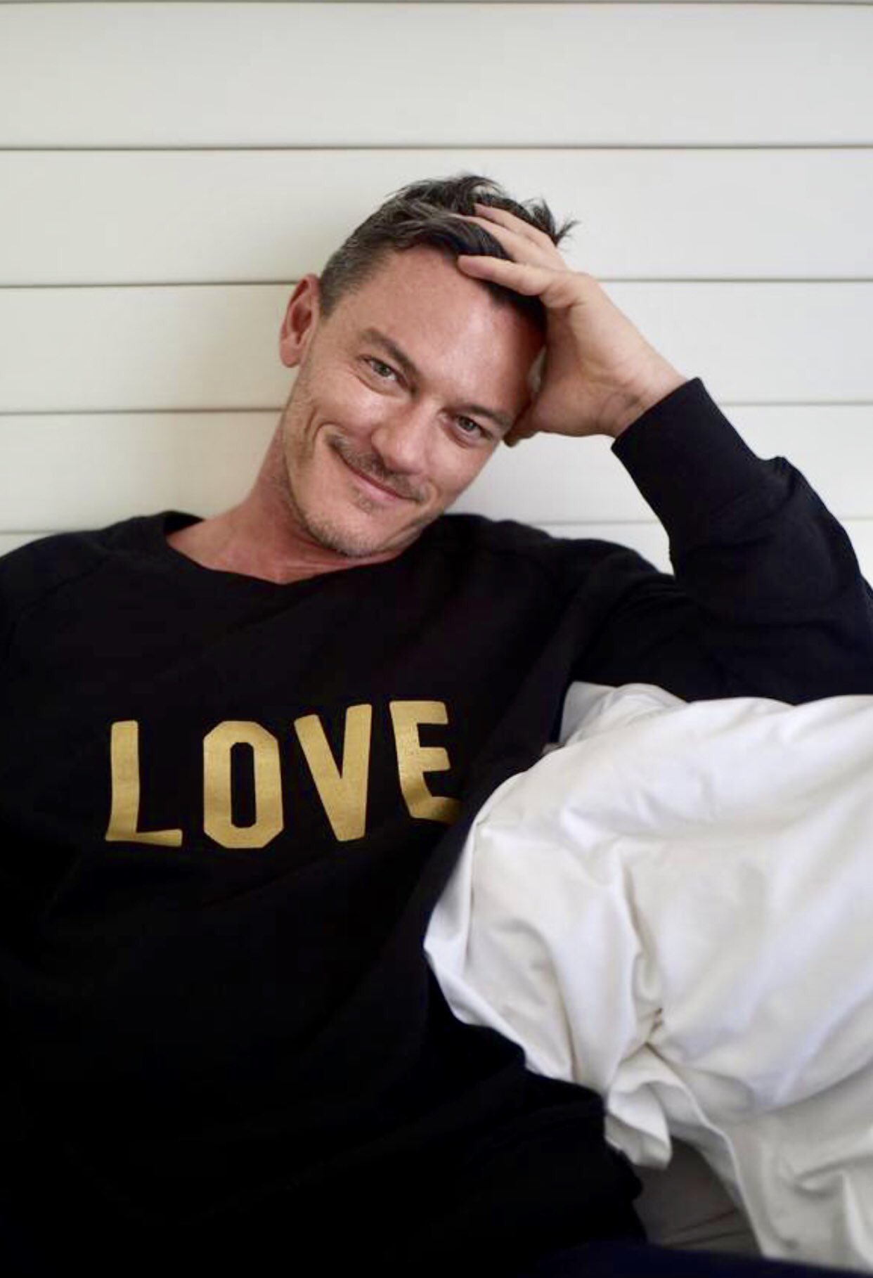  HAPPY BIRTHDAY Luke evans loveyou   