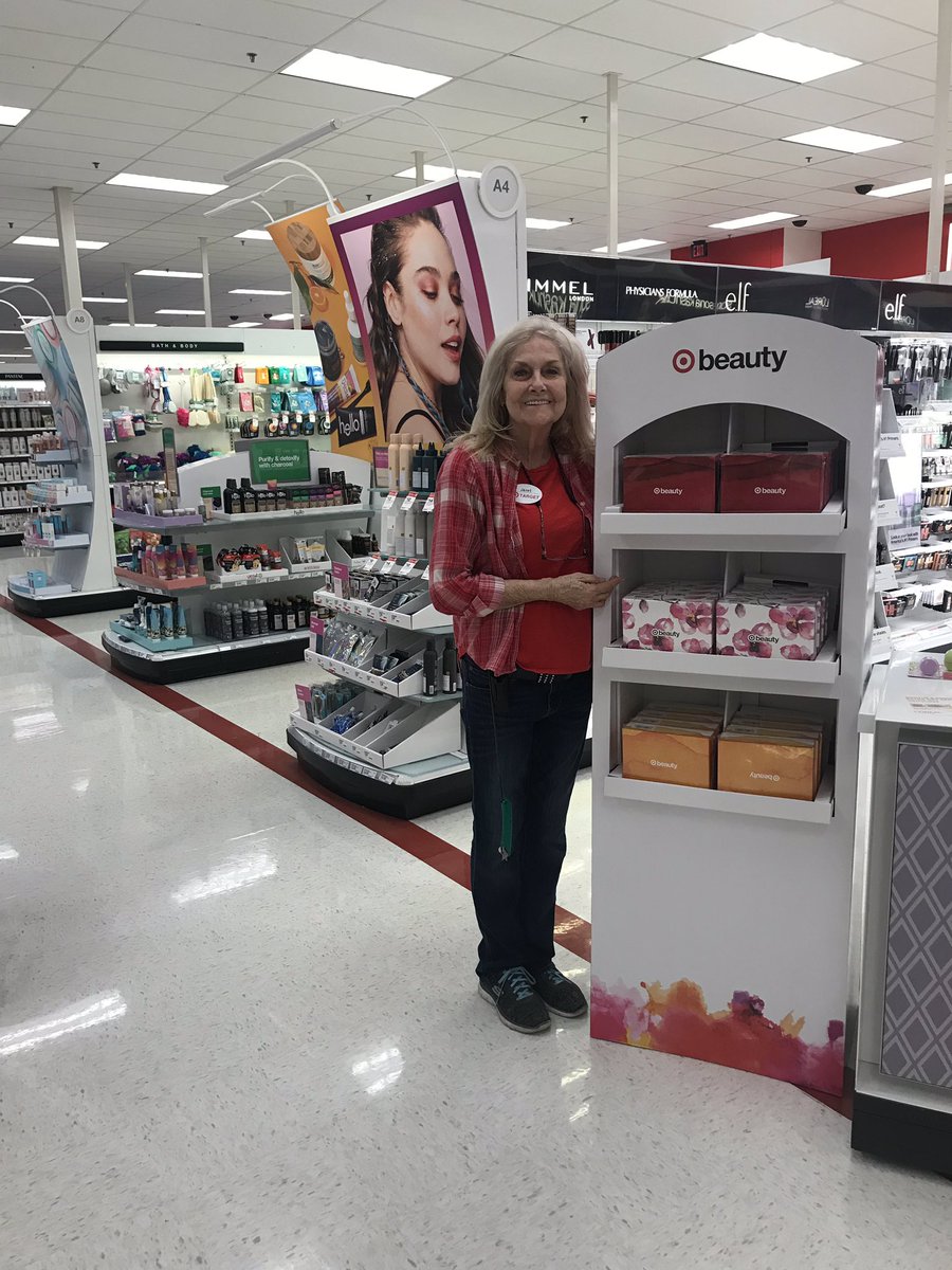 AmandaT0353's tweet photo. Janet is so excited for the release of the new Target beauty boxes. Spring in to see her at Dearborn Heights. They are AWESOME! #beautybox #neverhaveenough #springintobeauty @Leonora_Is https://t.co/0ej0HZvkk3