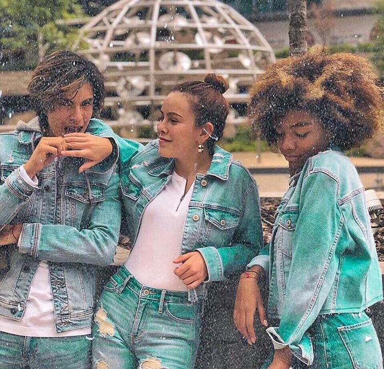 yosoy__paula's tweet photo. Los amigos son para siempre💘 https://t.co/X3XoZFz780