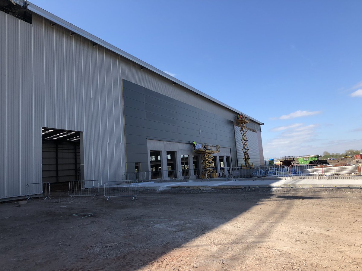 UKWSolutions's tweet photo. A few pics taken earlier this week from Unit 1, Liberty Park in Widnes for @stofordltd &amp; @GMIConstruction. Great progress #cladding #teamwork https://t.co/fQr1d92lwI
