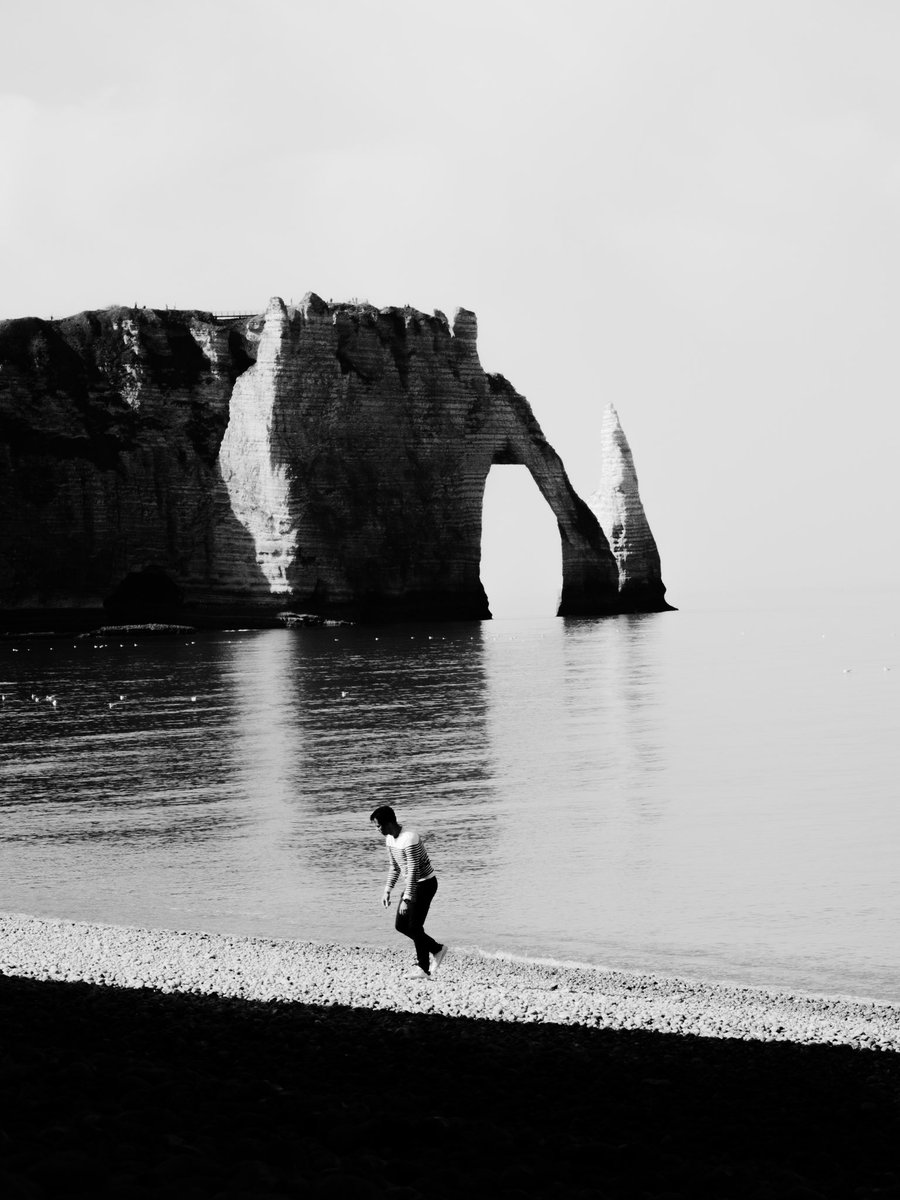 GeometricProdu1's tweet photo. Une photo = une émotion #etretat #introspection #Photographie https://t.co/1BV2Dal1er
