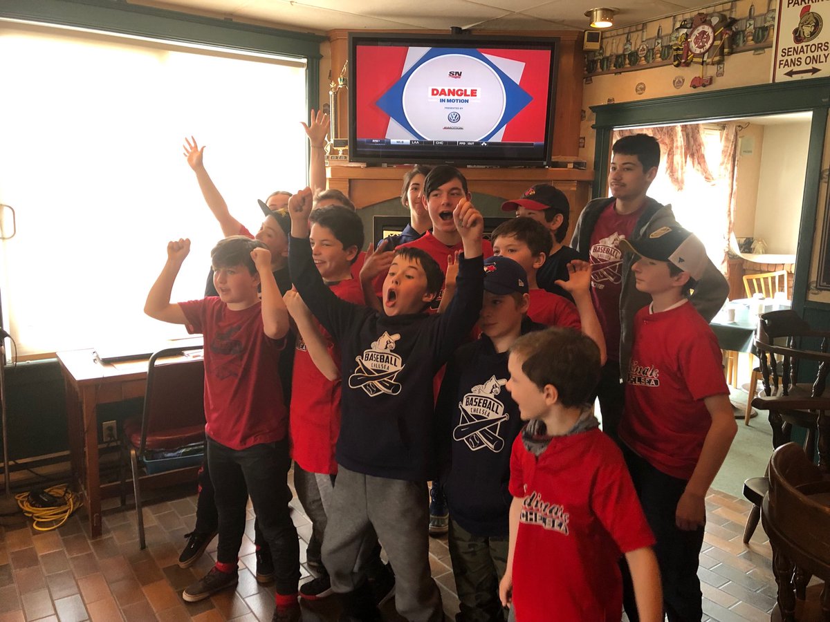 Kids excited for the announcement from ⁦<a href="/JaysCare/">Jays Care Foundation</a>⁩ while watching ⁦<a href="/BlueJays/">Toronto Blue Jays</a>⁩ ⁦<a href="/chelseaquebec/">Chelsea Quebec</a>⁩ with ⁦@MayorCarylGreen⁩.  Thanks to the great volunteers from ⁦<a href="/BaseballChelsea/">Baseball Chelsea</a>⁩!  The countdown is on!!!