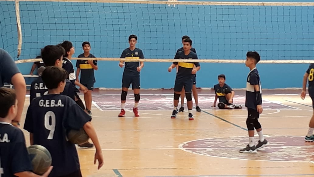 VoleyGeba's tweet photo. Amistoso Sub15 Geba vs Boca en la sede San Martín,  el voley federado vuelve progresivamente a Geba San Martín. #VamosLosPibes
#VoleyGeba
#VoleyBoca
#Metrovley https://t.co/WexbT8SZsm