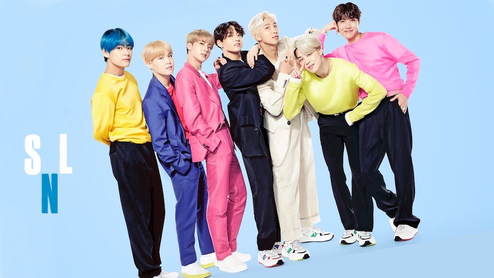 yoongleland's tweet photo. Ok but BTS on SNL??? AMAZINGGGGG. Do you ever just see them and go “wow this is the group I know and love”. https://t.co/k2NlvNjKne