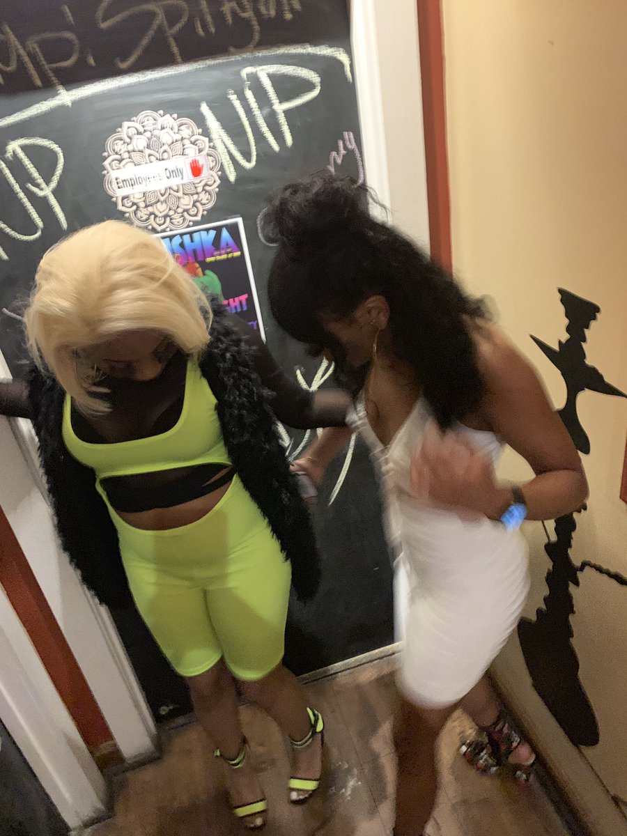 twEATmyAsz's tweet photo. Us Not paying attention to fuck boys #frienn #baddie #One #and #Two ❤️ https://t.co/tWu8DEsqDa