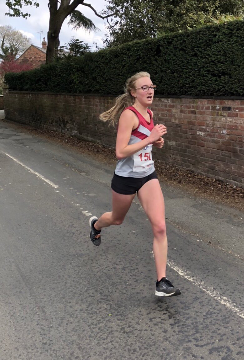 RunningBearFun's tweet photo. It was a great turnout at the Whitley 10k today from @WilmslowRC and @MaccHarriers  Well done to all Runners 🐻🙌🏻 

#WheresTheBear🐻 https://t.co/QPh5wEXPu4