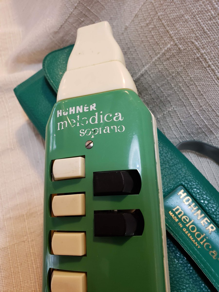 atticesoterica's tweet photo. Vintage Green Hohner Melodica -Student Made in Germany Original Case Musical Instrument Collectible Music https://t.co/yHfMmaG6nE #Etsy #AtticEsoterica #Vintage #Hamonica https://t.co/nG1eAxwsgU