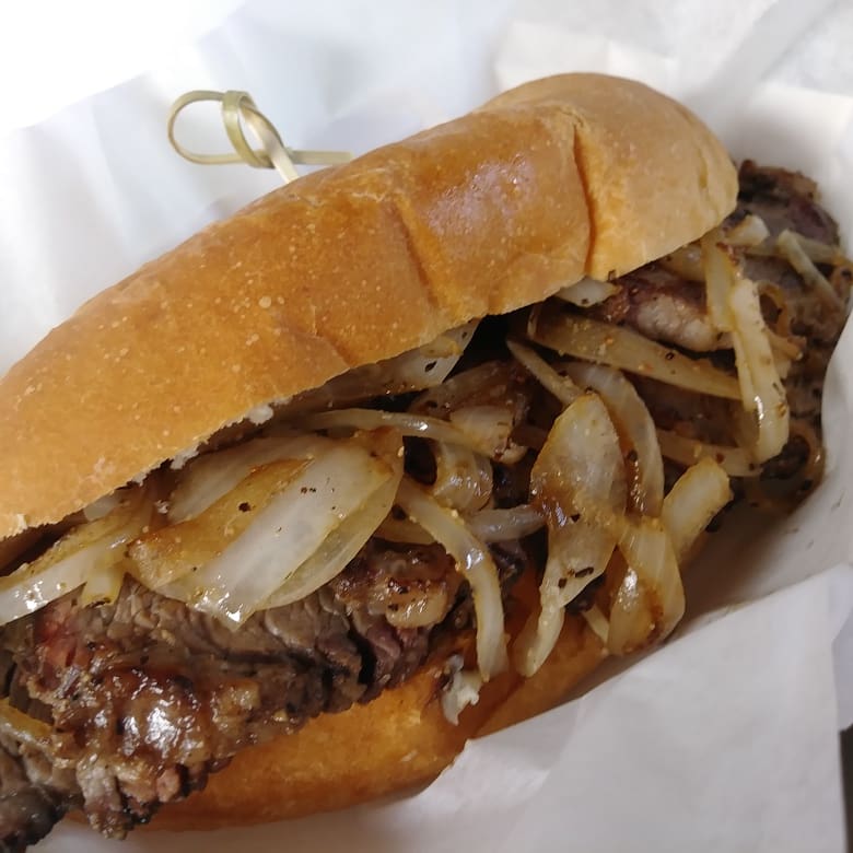 Hey FOLSOM #TG44 fans! Stop by to grab your favorite @_tailgater44 LUNCH today at the ANTIQUE &amp; VINTAGE FAIRE, 805 Reading Street...stay and shop or grab to go! (across from our favorite Folsom brewery, <a href="/redbusbrew/">Red Bus Brewing Company ☮️</a> ) til 2pm!