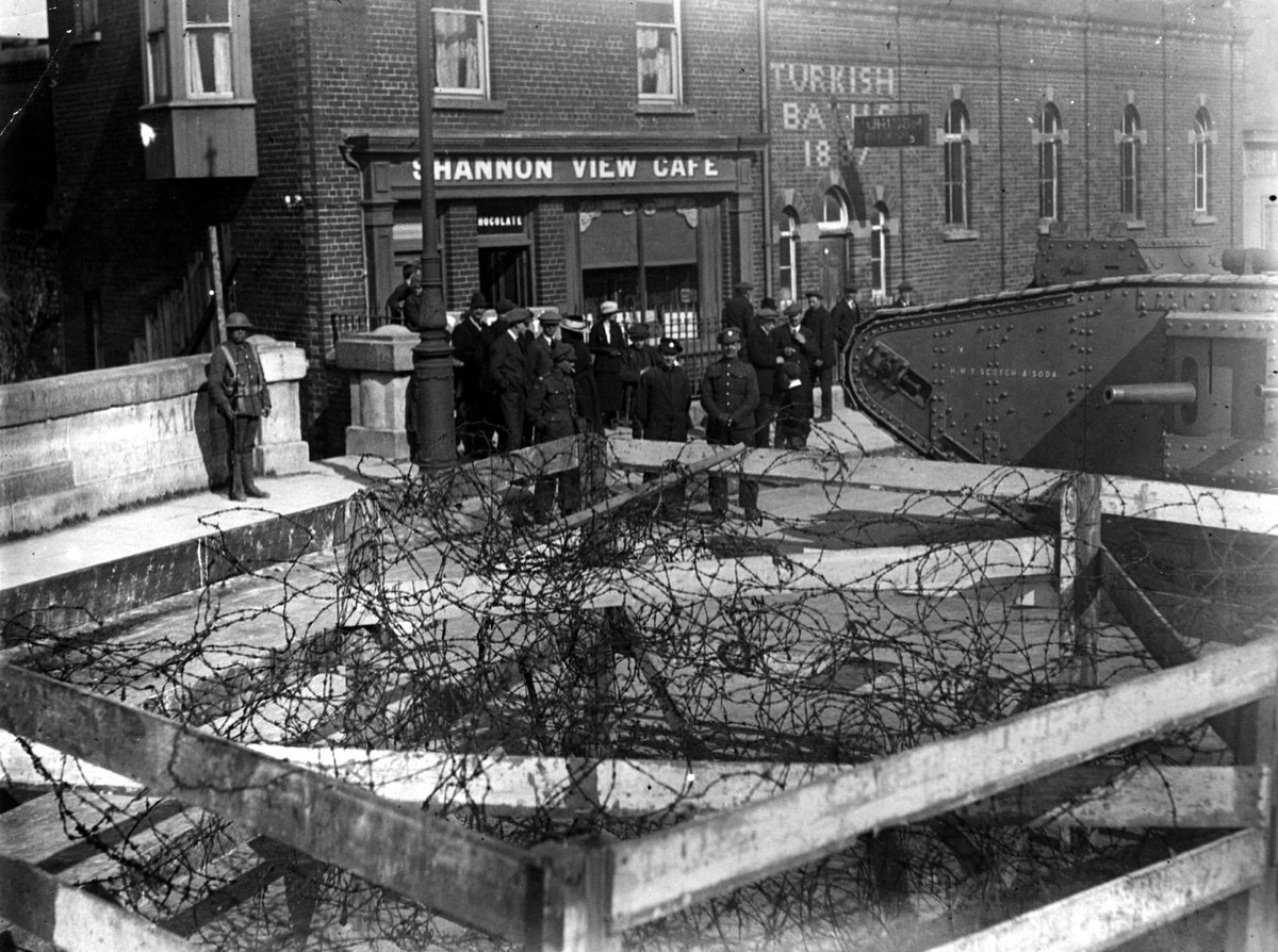 LiamCahill2013's tweet photo. The difference a Century makes. Sarsfield Bridge, Limerick 14 April 1919... and 2019. #LimerickSoviet100 https://t.co/olfS7NP3si