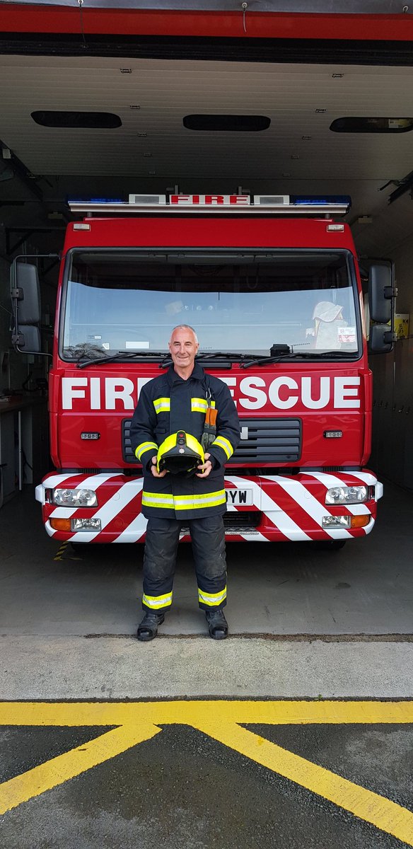 SedgemanKevin's tweet photo. Last few hours before i hang my boots up after 37 years good luck to stn 26 kingsbridge https://t.co/ep7DQR4RYE