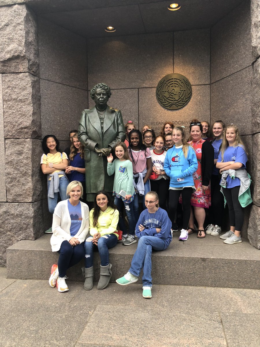 tabethasullens's tweet photo. Thankful for a wonderful weekend in DC with the middles. Celebrating the memories we shared and made this weekend. #webbmiddleschool @thewebbschool https://t.co/stnfOk6RpE