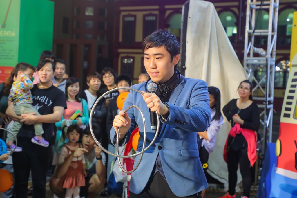 macauyoungmagic's tweet image. 澳門齊齊葡市集 魔術表演 感謝澳門貿促局的邀請。 #澳門青年文創魔術會 #澳門齊齊葡 葡國特色市集 活動魔術表演
#Facebook : 澳門青年文創魔術協會
#澳門文創魔術 #澳門青年文創 #澳門魔術班 #澳門魔術協會 #澳門魔術表演