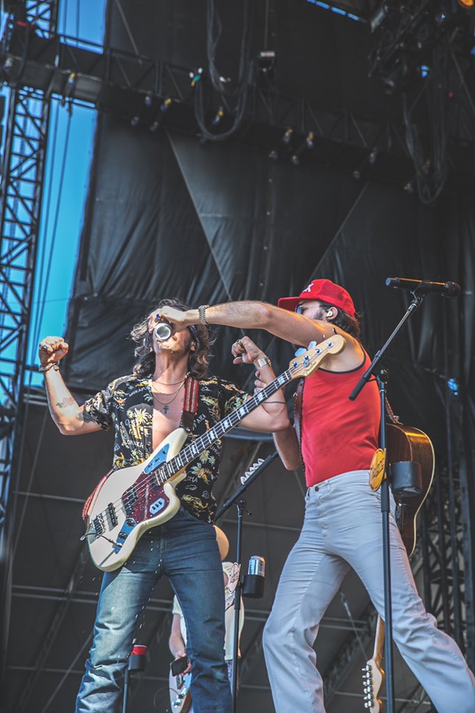 MidlandOfficial's tweet image. The power of a cold beer 🍺