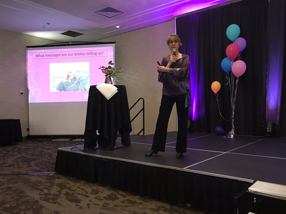 Fabat50YYC's tweet photo. Heather Driedger of Heather’s Health Coaching on stage at the Fabulous@50 Experience talking about how we can know our bodies better to reach our full potential 💪🏻 #fab50yyc #martiniparty #yycevents #yyc #fabulous #radiance #women https://t.co/IC1Ay7KuNm