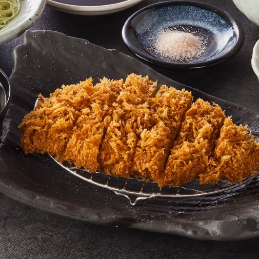 marukatsunara's tweet photo. 第3回「まるかつお食事券(5,000円分)」or「とんかつ&amp;えびフライ(5,000円相当、クール便)」を抽選で12名様にプレゼント!ご応募は【フォロー＆リツイート】していただくだけです!よろしくお願いします!
※2019年4月23日(火)締切です
※当選者にはDMにてお知らせしますのでどちらかの賞品をお選びください https://t.co/dlJUuUtn8I