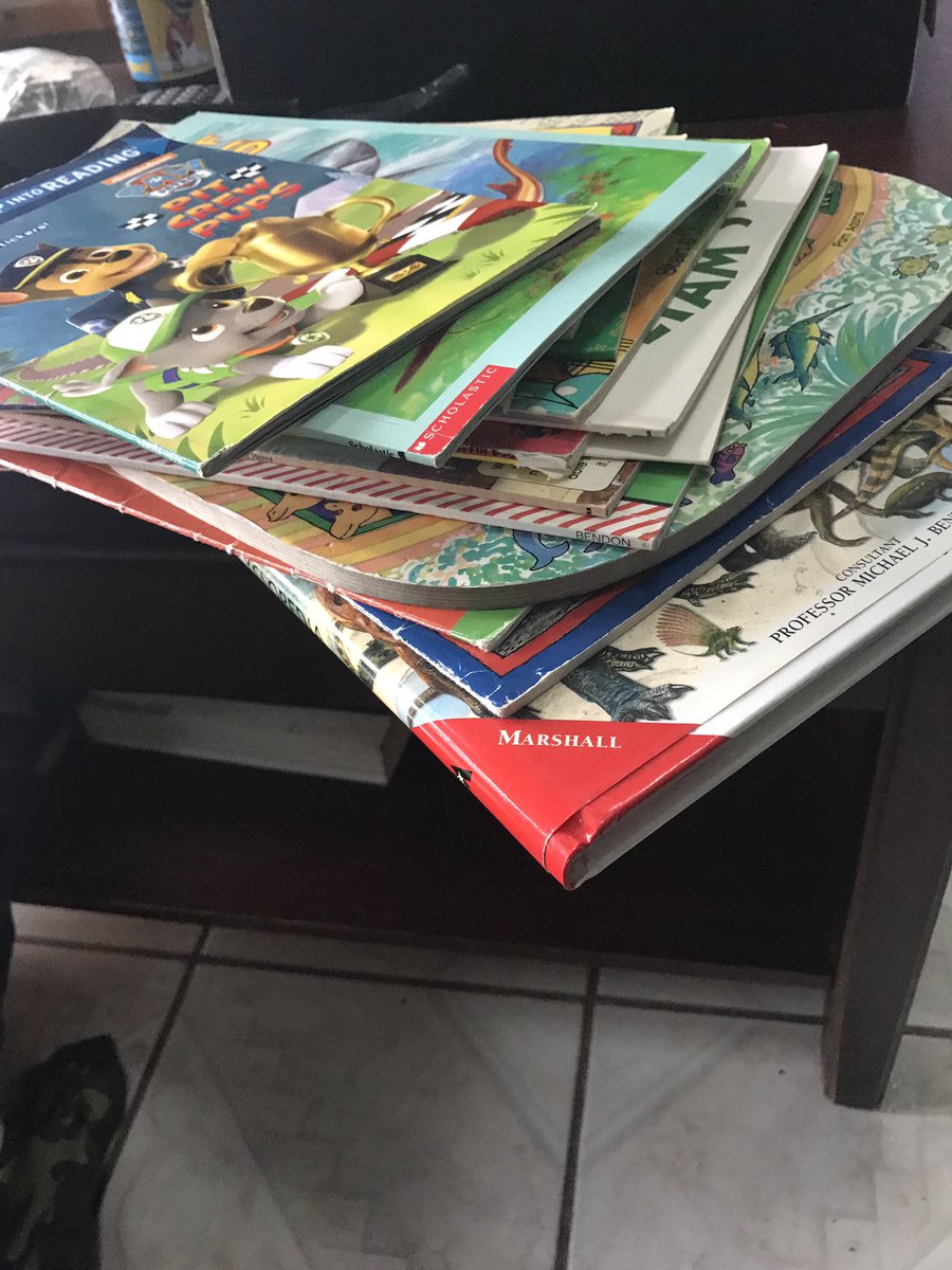 AdelanteConAida's tweet photo. Spring break reading for my toddler. Thank you @OpenBooks for the awesome choices. #ReadingRituals #ToddlerMom https://t.co/lcOqUB3dyw