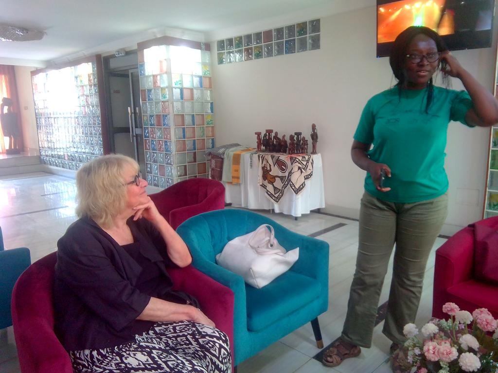 #suisuntemoin
Arrivée hier à #Abidjan  , le <a href="/gofehf/">GOFEHF</a> réserve un accueille chaleureux ses #hôtes. Plus d'1 attente du projet de formation des formatrices en politique devenu une réalité parce que nos #expertes venues de l' #Europes sont afin là.

<a href="/regardsdefemmes/">Regards De Femmes</a> 
#JWS @mffe_gouv