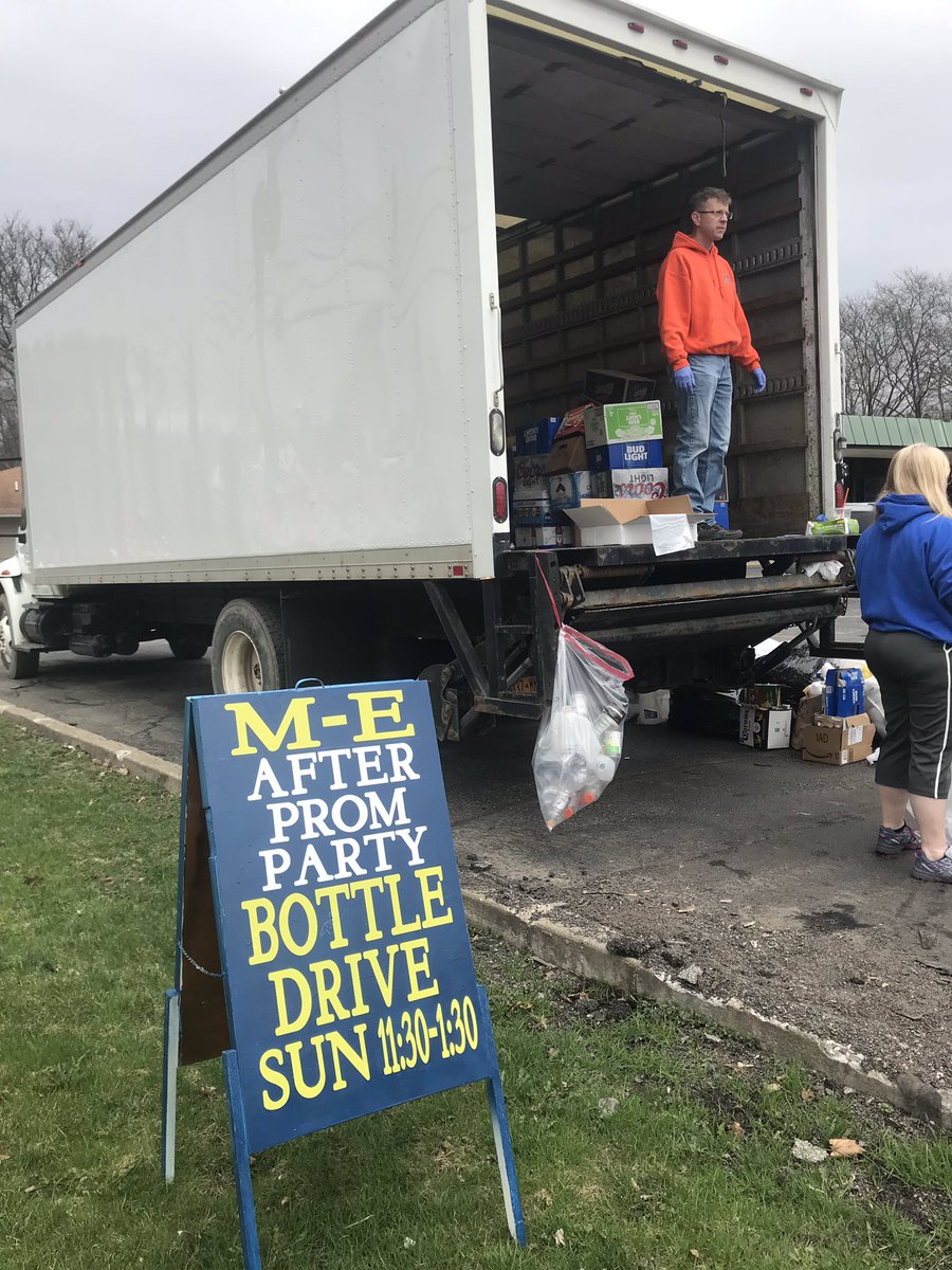MeSeniors's tweet photo. What an amazing turn out for APP Bottle Drive today! Thank you to everyone who helped out! @MECSDSpartans https://t.co/b3BezGDrPe