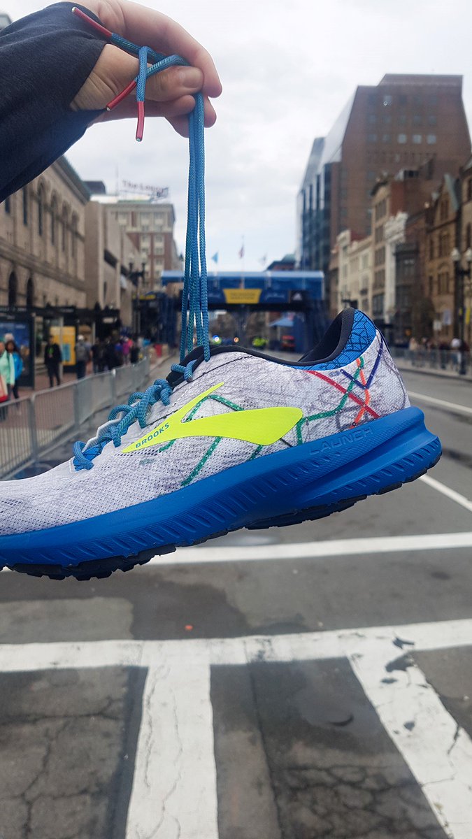 brooksrunning's tweet photo. Who's ready to crush some miles tomorrow? (well 26.2 miles to be exact 😉) 
Best of luck to everyone running #Boston2019 tomorrow! We are rooting for you every step of the way 🏃🏃‍♀️ #RunHappyBOS https://t.co/SsLqxF86I3
