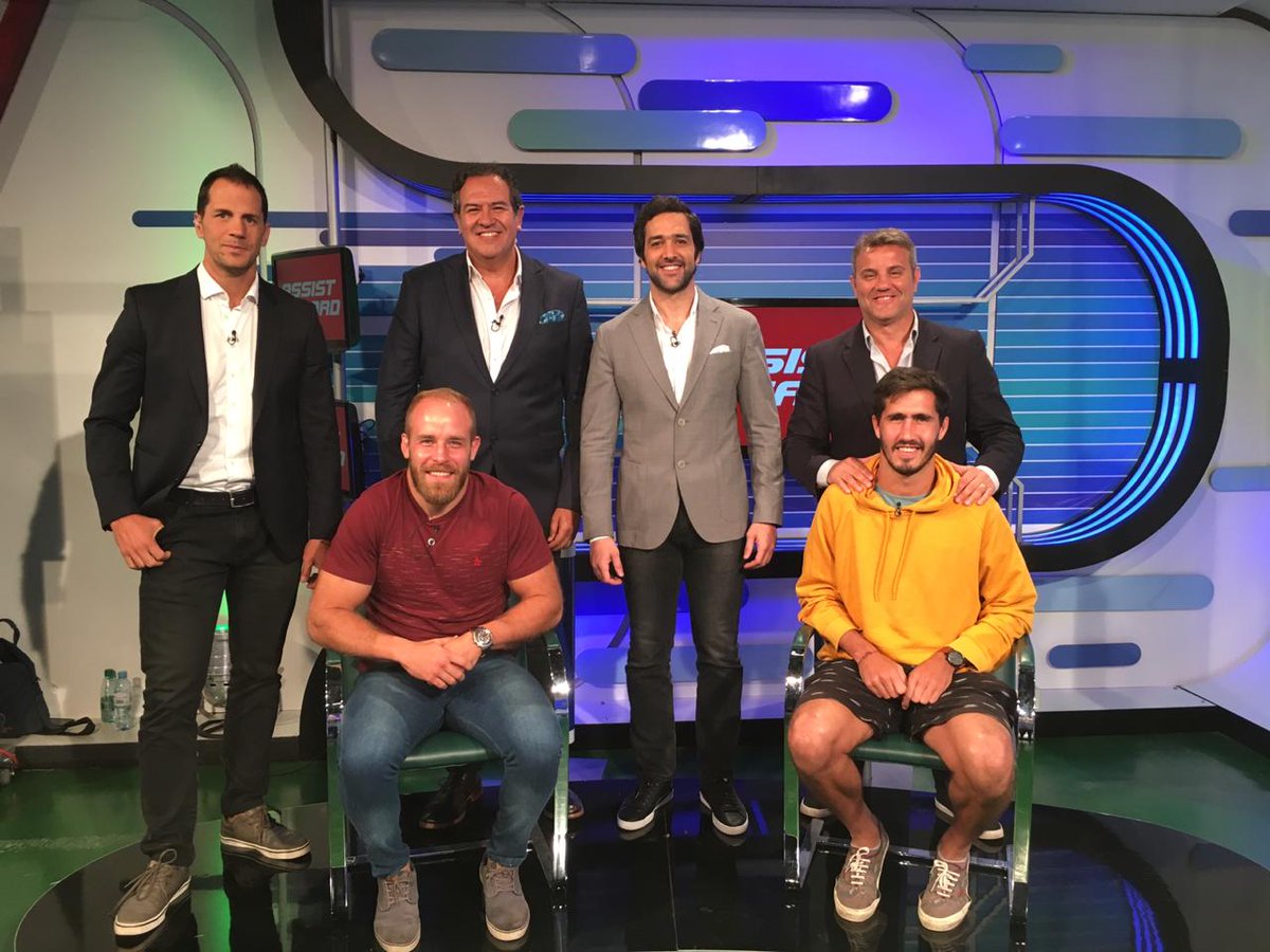 ScrumESPN's tweet photo. @PablitoMatera @agustincreevy @albanesediego @tomidevedia @CASI_OK ¡La edición 130 del #CLASICOxESPN fue para el @CASI_OK y los protagonistas pasaron por #Scrum!
⚪⚫🦓 https://t.co/0Nnnw74fJZ