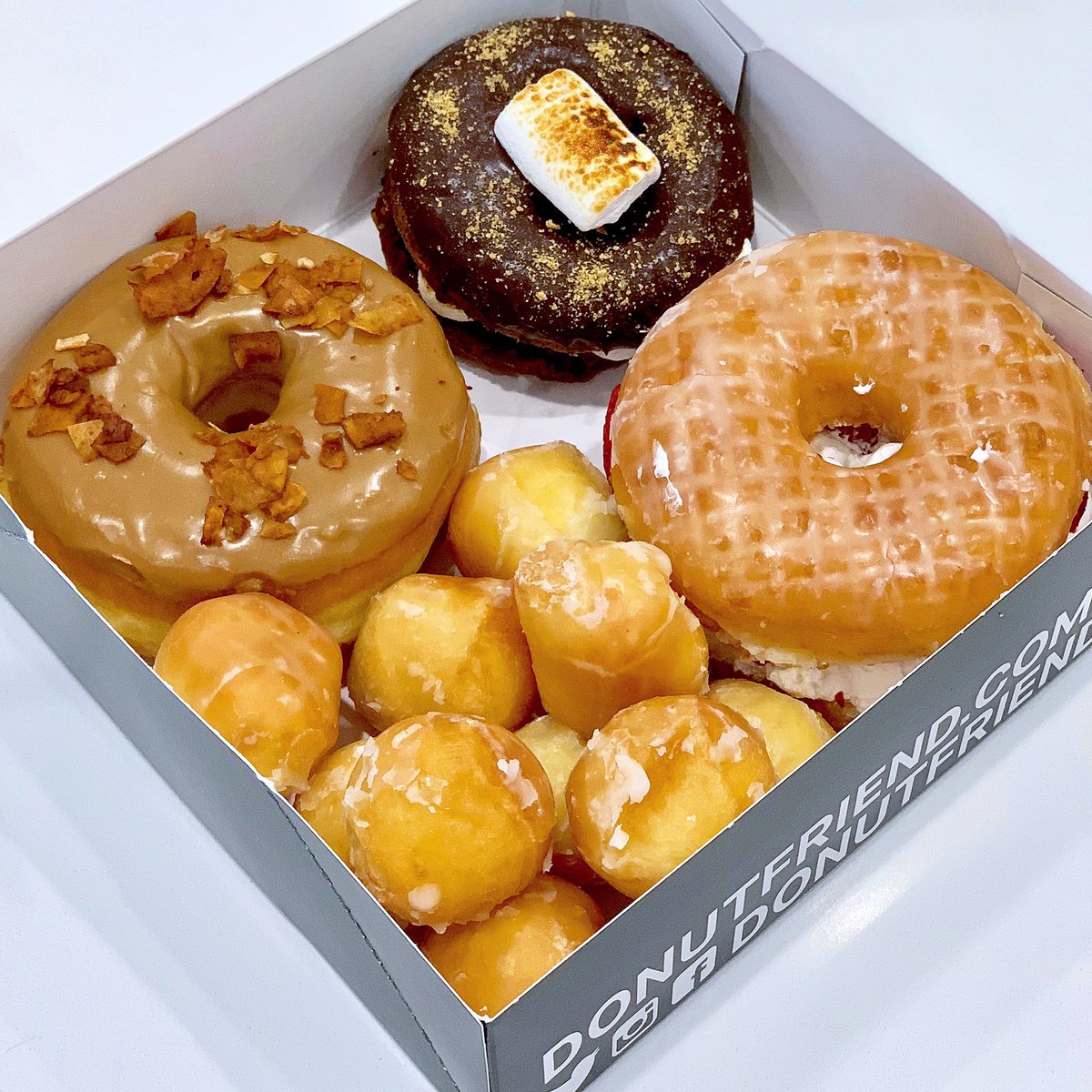 DonutFriend's tweet photo. Medicine #spraynard #DIYdonuts https://t.co/MHLVbdU0mS