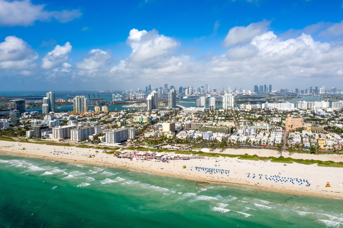frankieruiz's tweet photo. One of the best places in the world to do a triathlon. Congrats to all finishers of today’s @lifetimetri #SouthBeachTri 📷 @weflymiami   @MiamiBeachPD @miamibeachnews @miamibeachfire @MiamiBeachPD @CityofMiami @MiamiPD @miamiandbeaches @lifetimefitness #triathlon #tri #sobetri https://t.co/lH8kp6OnTK