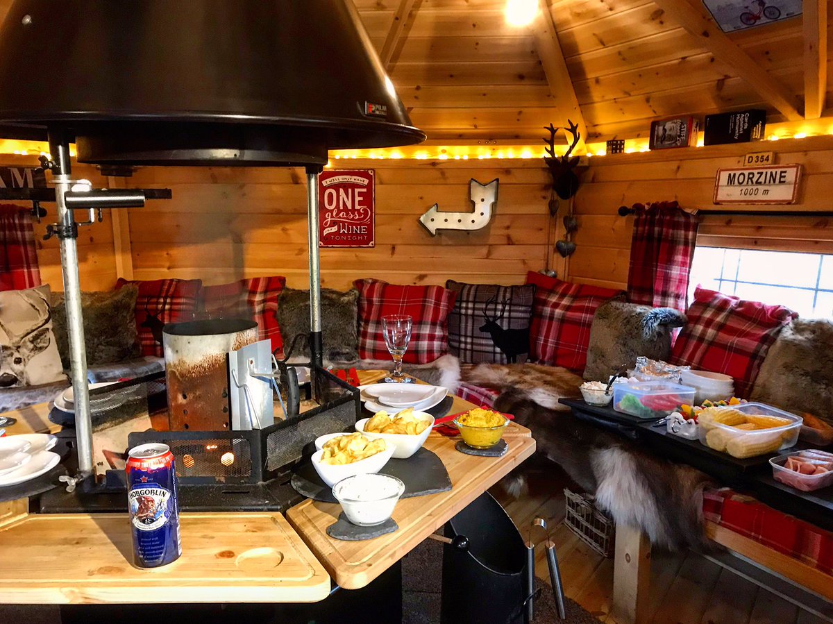 _mbspain's tweet image. Back on the night shift again 😉

#mtb #brechfa #wales #findyourepic #fullycatered #allinclusive #bbqporn #bbqlovers #bbq