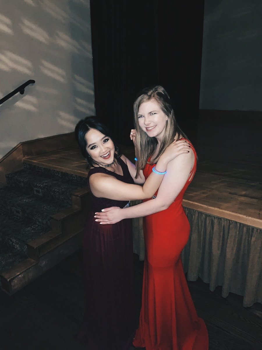 christinamwolf's tweet image. we ☆ killed ☆ it on the dance floor  #finalroseformal #deltatheta
