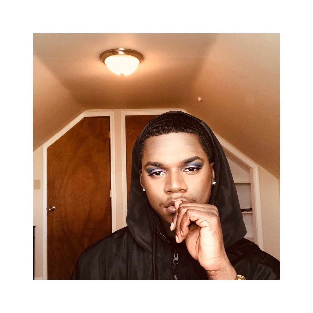 tompibeauty's tweet photo. Today’s look 👀 🔮
.
.
-James Charles Pallete @jamescharles 👉🏾follow my makeup page - @tompibeauty 
#cincinnatiartist #cincinnatimakeupartist #cincinnatimakeup #houston #houstonmakeupartist  #cincinnati #jamescharles #makeup #beauty #malemakeup #gay #blackmakeup https://t.co/YFWLjjWYh3