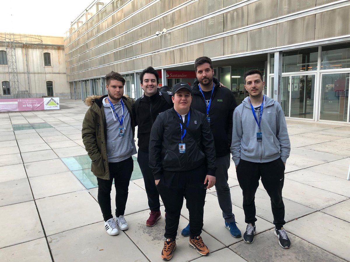davizCSGO's tweet photo. Muchas gracias por este finde tan divertido amigos, aún estando malito me lo habéis hecho pasar genial :)) #TLP11 https://t.co/VxwAAMyqIe
